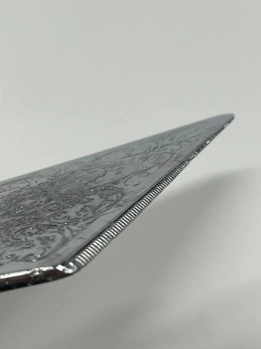 Spode Shima Cake Pie Server Porcelain Handle Ornate Embossed Blade